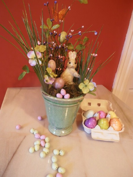 Peter Cottontail Centerpiece - 40 Beautiful DIY Easter Centerpieces to Dress Up Your Dinner Table