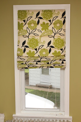 Copyrights: http://365days2simplicity.blogspot.com/2011/04/easy-no-sew-roman-shades.html