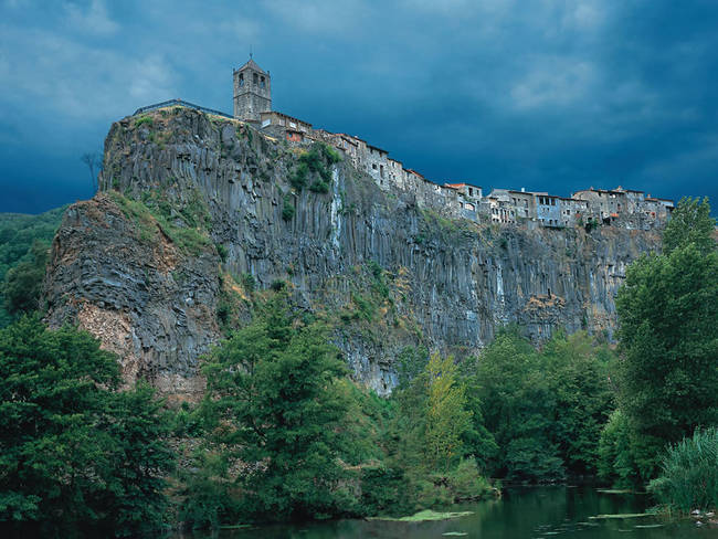 Castellfollit De Los Angeles Roca, Spain