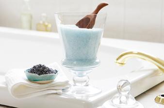 how to help make do-it-yourself bathtub salts recipe